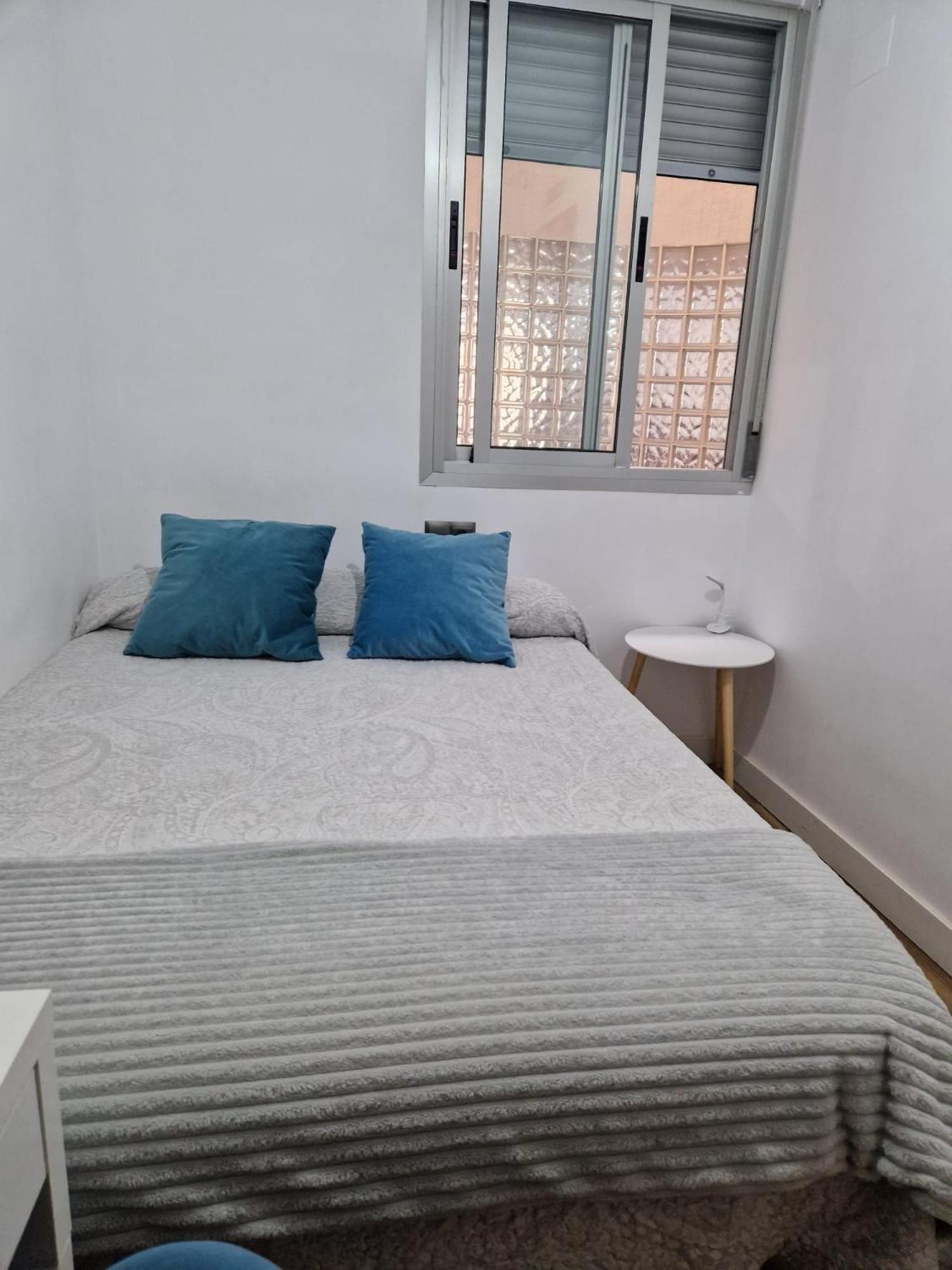 Quarto Com Banheiro Privado Em Apartamento Familiar Alicante Exterior foto